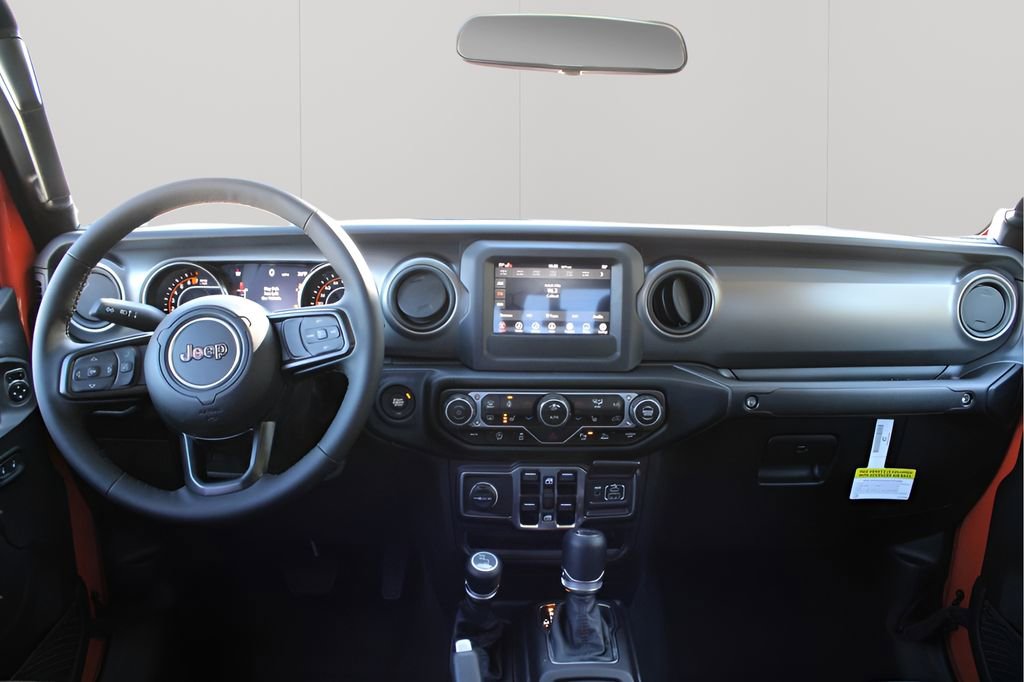 Certified 2023 Jeep Gladiator Willys image 30