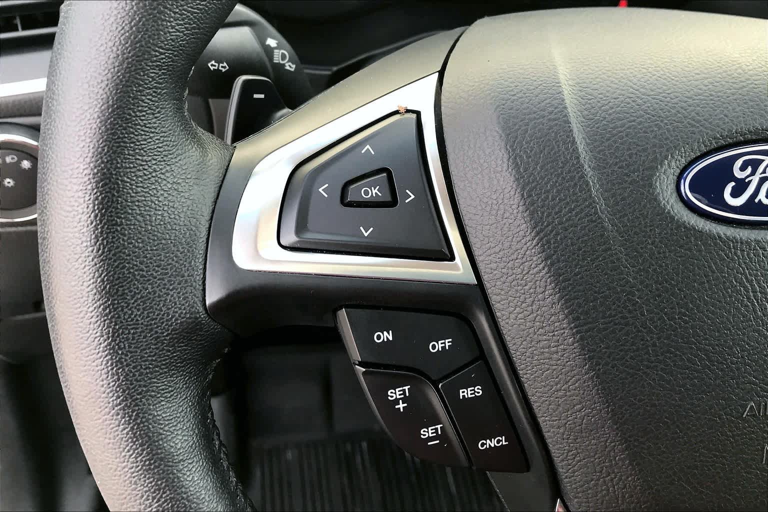 Used 2019 Ford Edge SEL w/ Equipment Group 201A AWD/4WD image 24