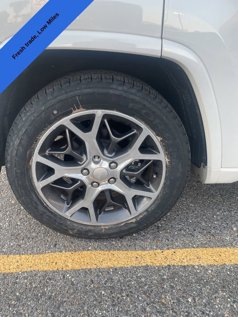 Used 2020 Jeep Grand Cherokee Overland image 21