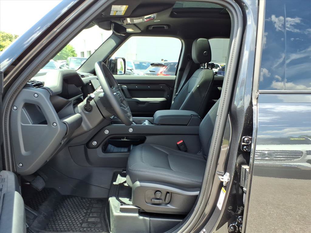 Used 2026 Land Rover Defender 110 S AWD/4WD image 11