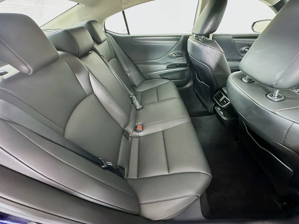 Used 2023 Lexus ES 350 w/ Premium Package FWD image 33