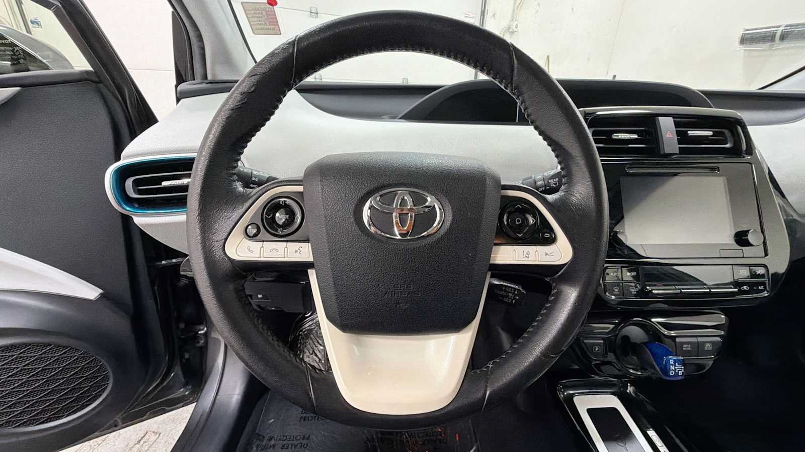 Certified 2016 Toyota Prius Four FWD image 16
