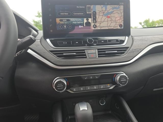 New 2025 Nissan Altima 2.5 SL image 13