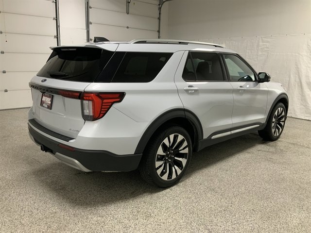 Used 2025 Ford Explorer Platinum w/ LUX Leather Package image 4