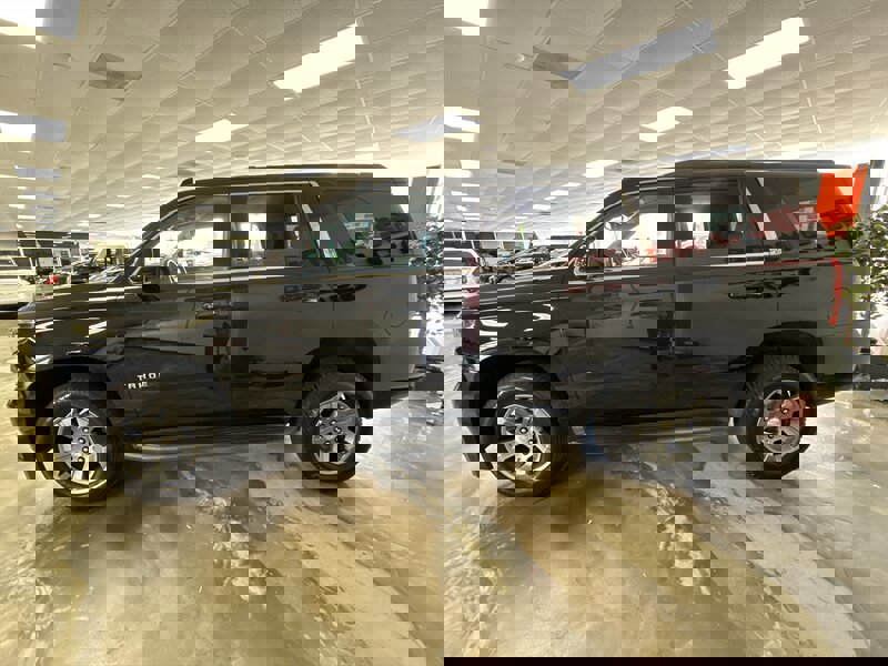 Used 2019 Chevrolet Tahoe LS image 5