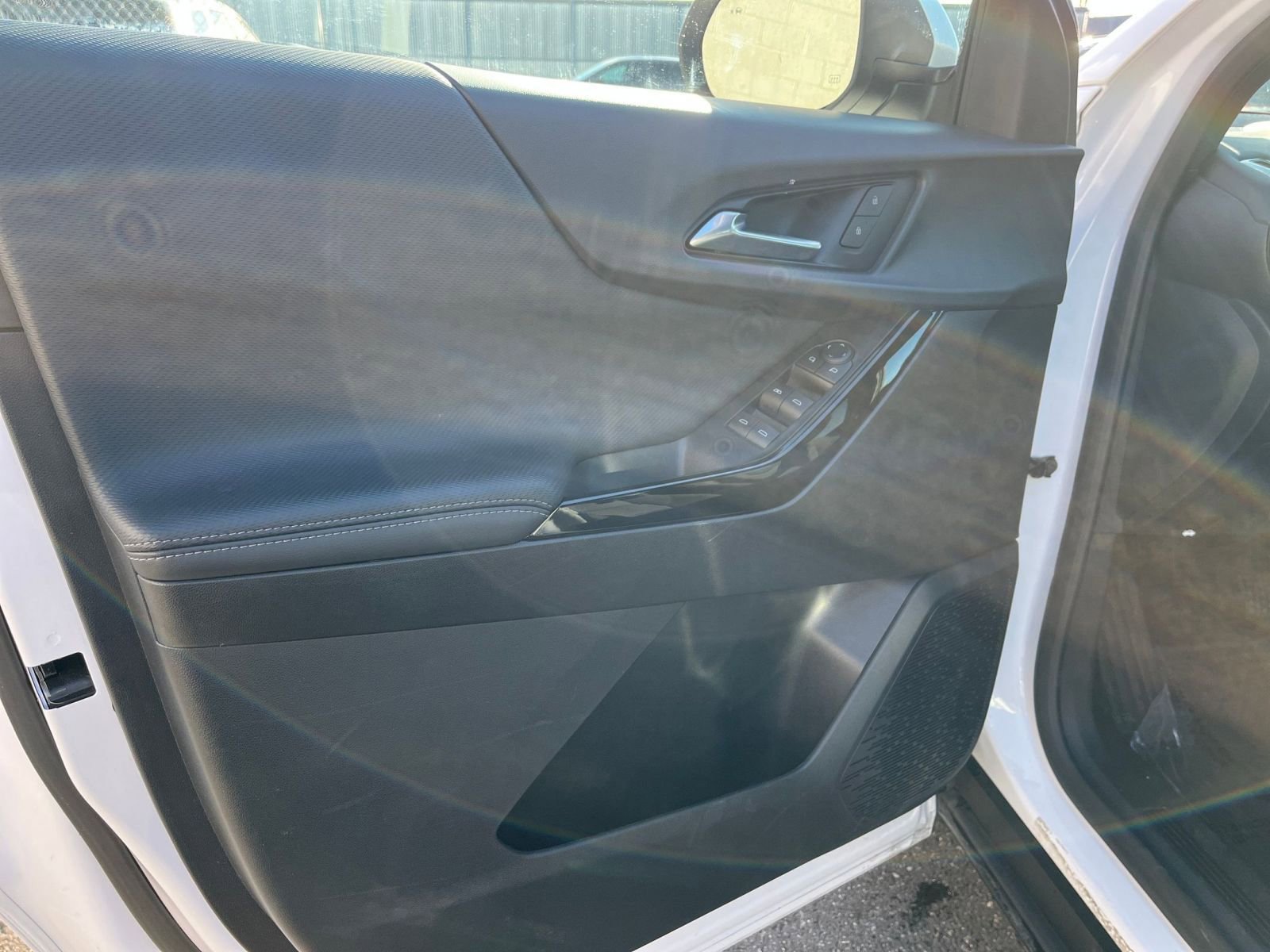 Used 2025 Chevrolet Equinox LT image 20