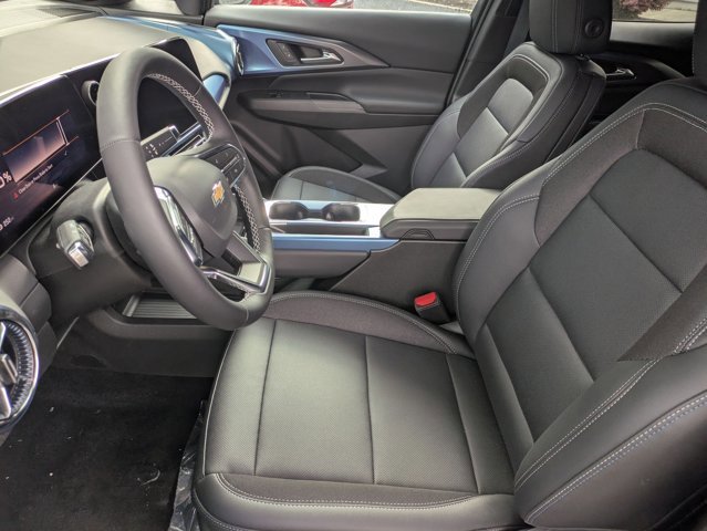 New 2025 Chevrolet Equinox EV LT w/ LPO, Blackout Package video 3