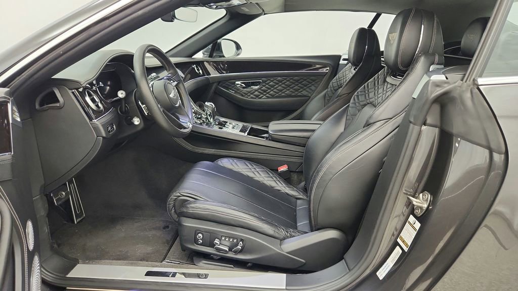 Used 2020 Bentley Continental GT image 23