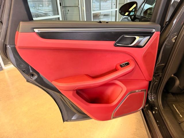 Used 2023 Porsche Macan GTS image 10