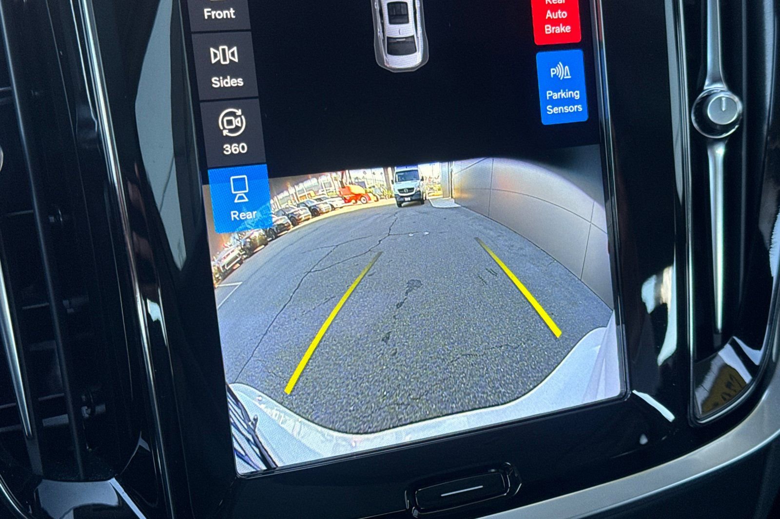 Used 2023 Volvo S60 T8 Plus w/ Climate Package image 22