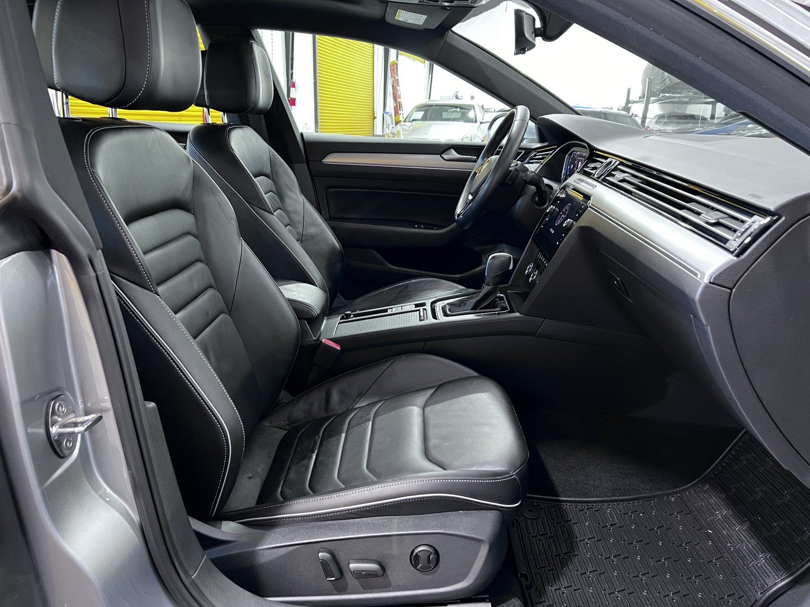 Used 2020 Volkswagen Arteon SEL AWD/4WD image 17