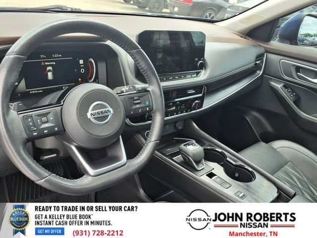 Used 2021 Nissan Rogue Platinum FWD image 4