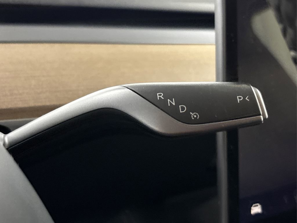 Used 2022 Tesla Model Y Long Range AWD/4WD image 35