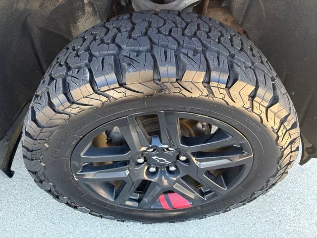 Used 2021 Chevrolet Silverado 1500 RST w/ Redline Edition AWD/4WD image 21