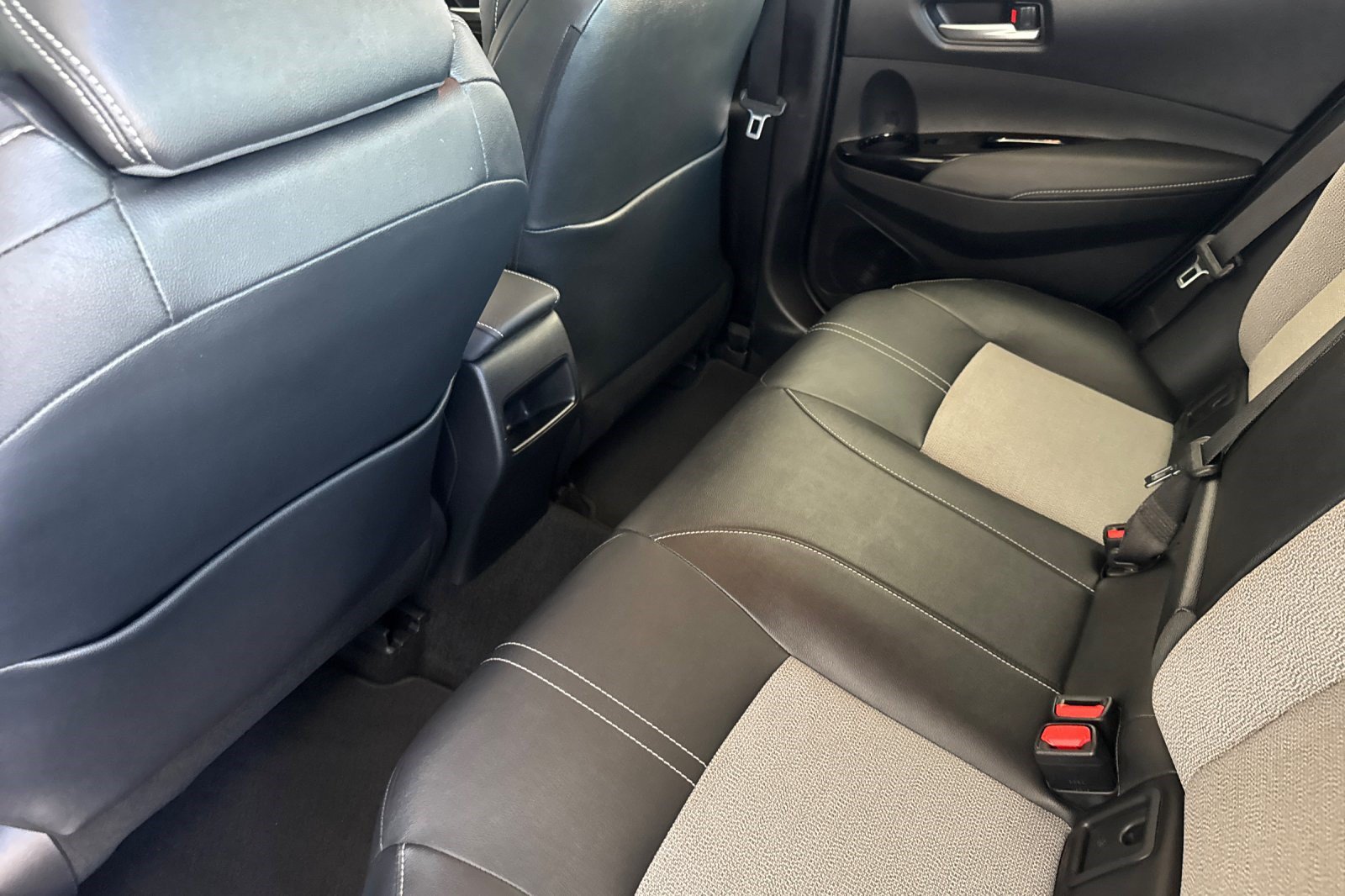 Certified 2019 Toyota Corolla XSE FWD image 26