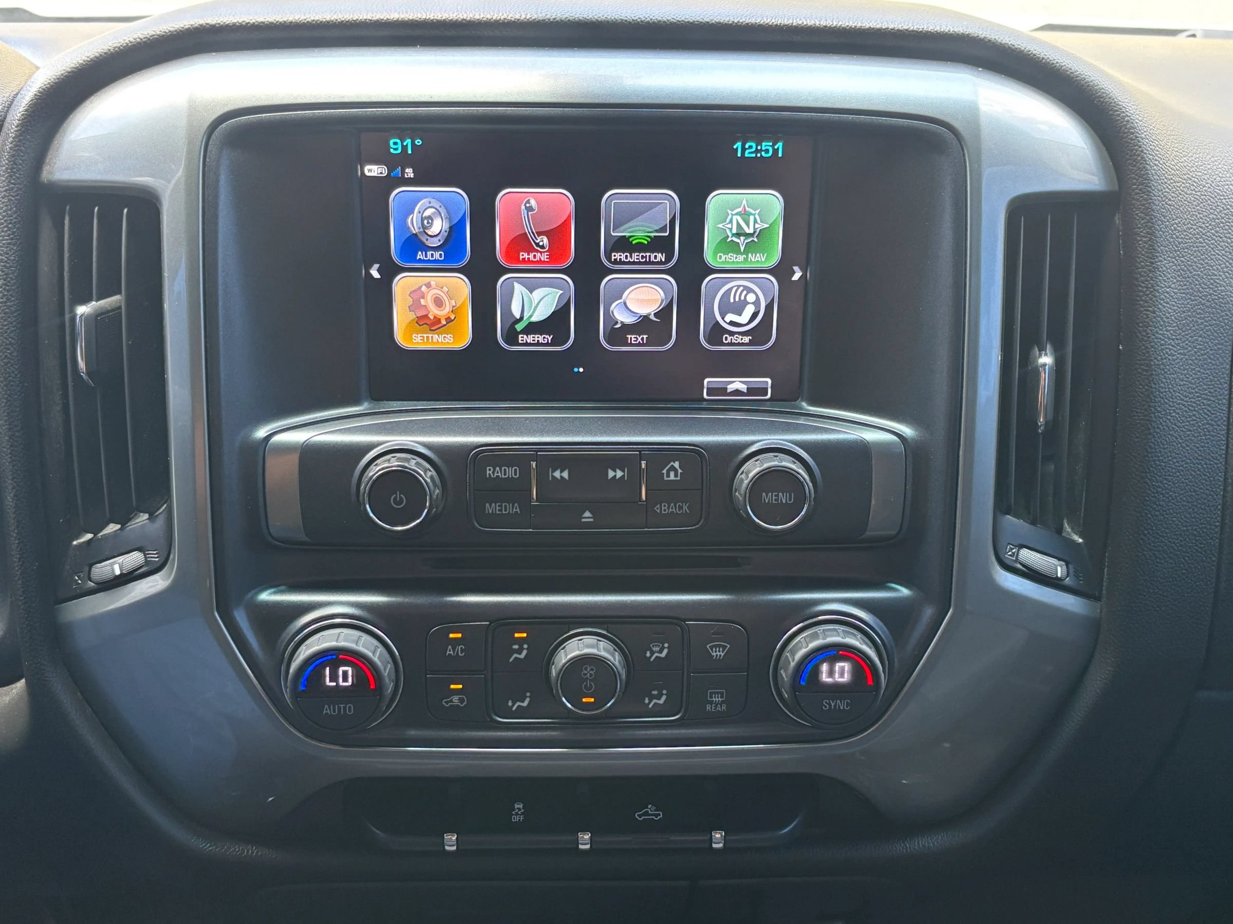 Used 2018 Chevrolet Silverado 1500 LT w/ LT Eassist Package RWD image 38