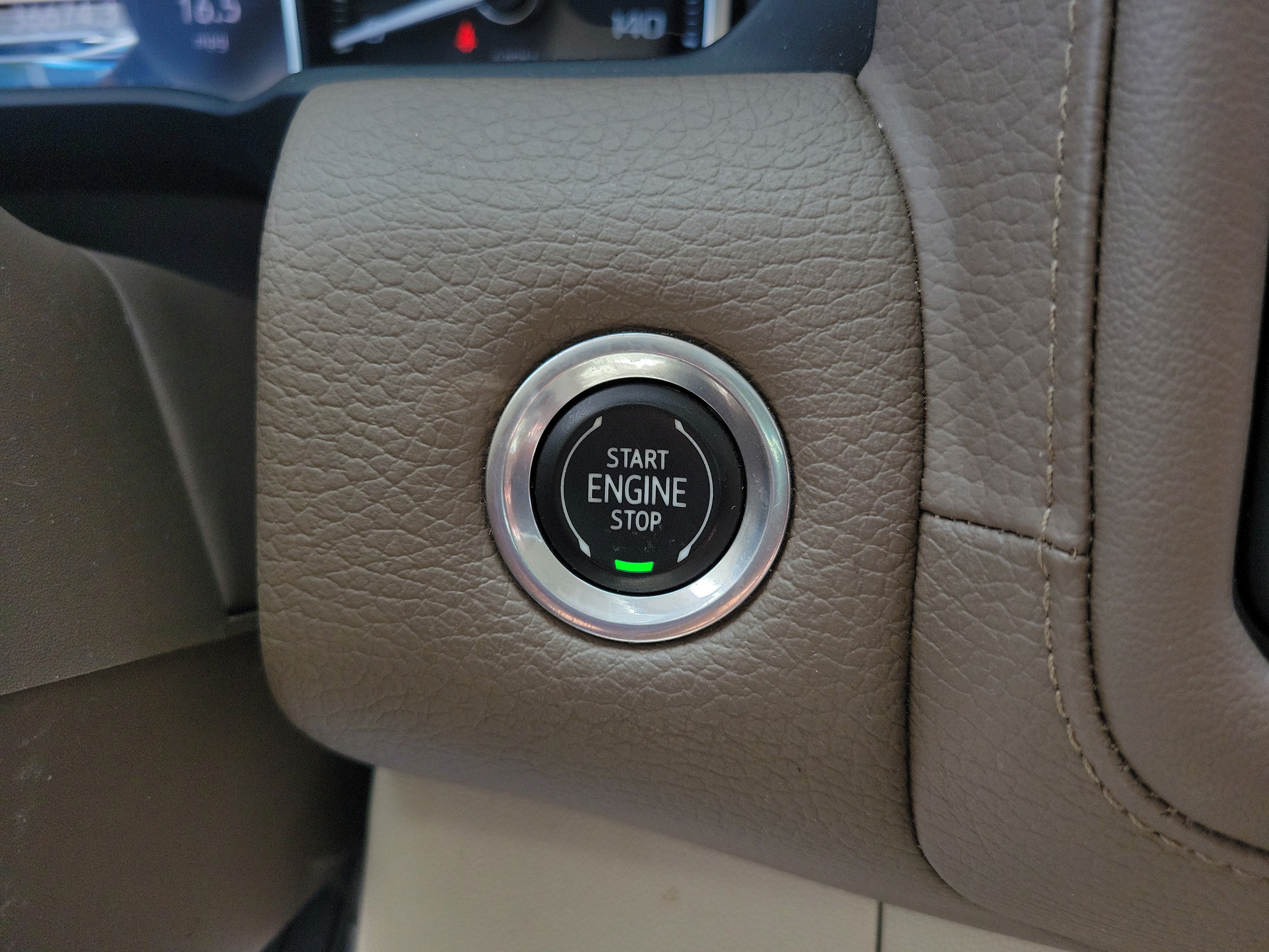 Used 2021 GMC Yukon XL Denali w/ LPO, Illumination Package RWD image 24