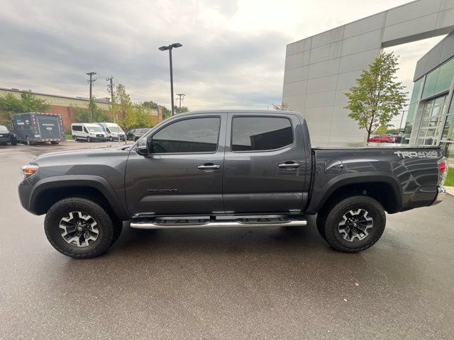 Used 2022 Toyota Tacoma TRD Off-Road AWD/4WD image 8