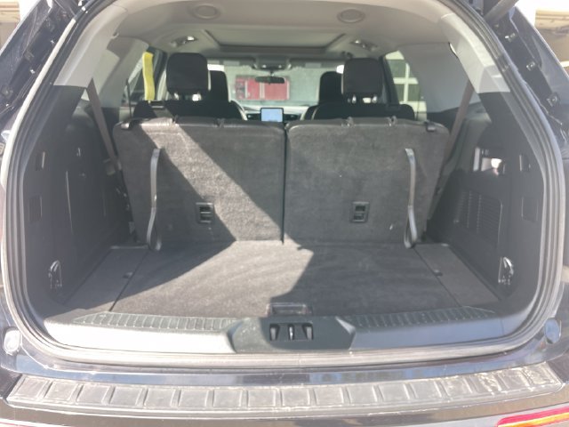 Used 2023 Ford Explorer XLT w/ Equipment Group 202A AWD/4WD image 33