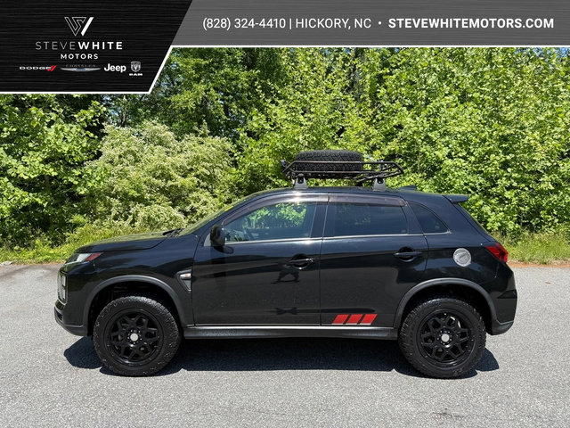 Used 2020 Mitsubishi Outlander Sport SE AWD/4WD image 1