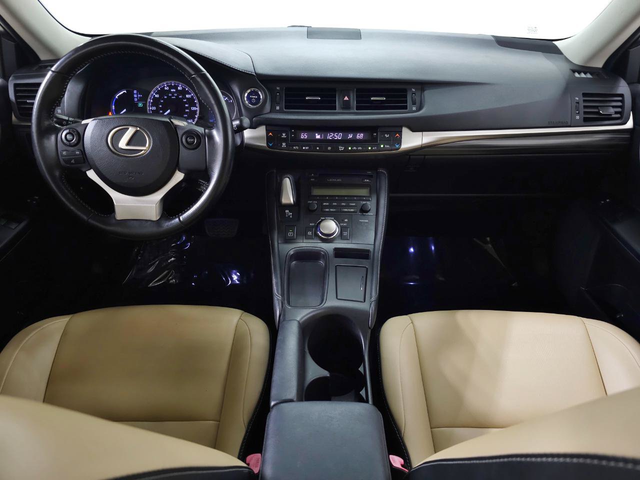 Used 2015 Lexus CT 200h FWD image 17