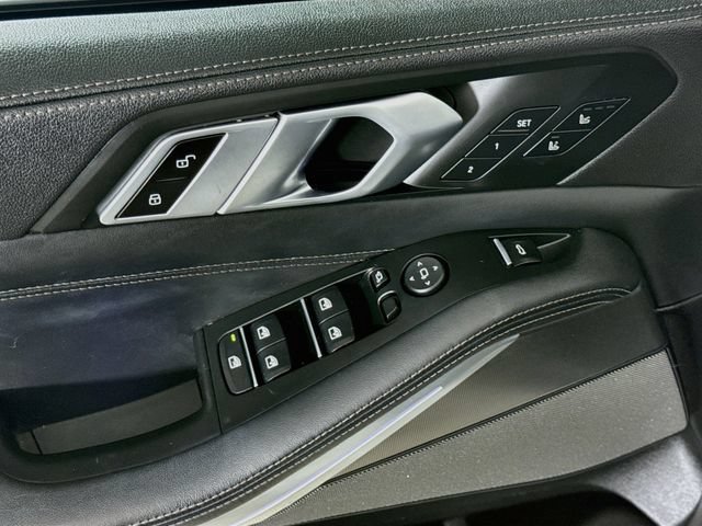 Used 2022 BMW X5 M50i w/ Executive Package AWD/4WD image 18