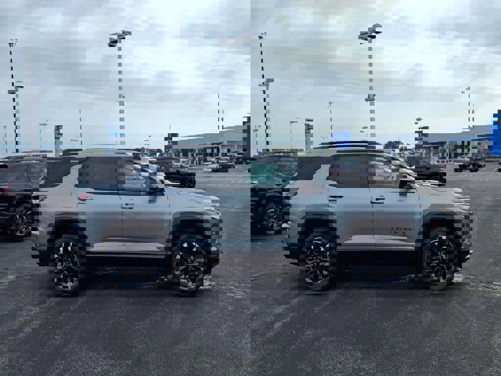 New 2026 Chevrolet Equinox RS w/ Convenience Package III image 2