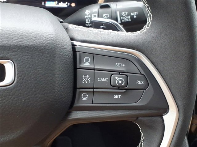 New 2025 Jeep Grand Cherokee L Laredo image 22