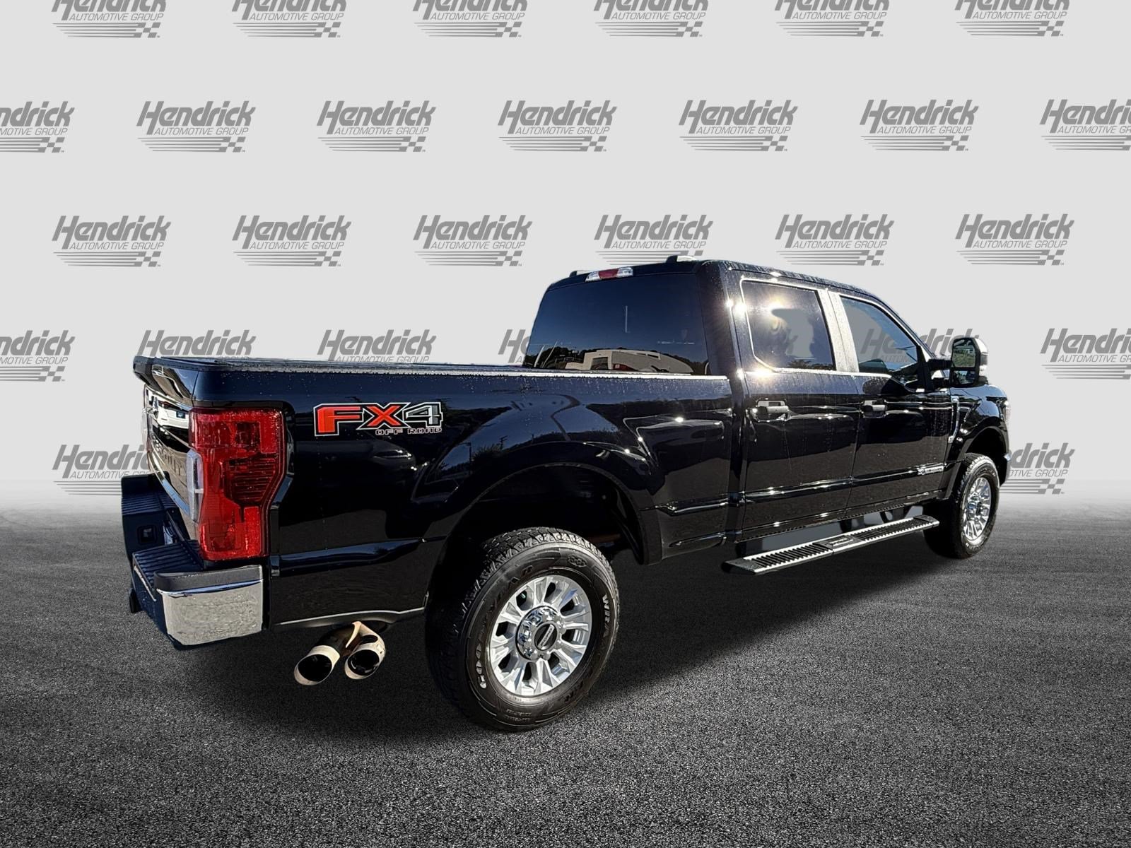 Used 2022 Ford F250 XL w/ STX Appearance Package AWD/4WD image 10