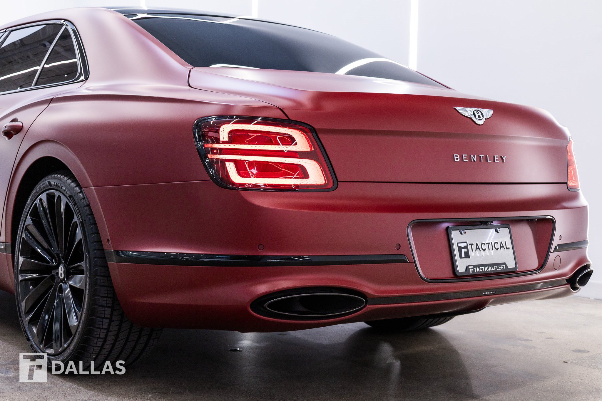 Used 2024 Bentley Flying Spur W12 AWD/4WD image 8
