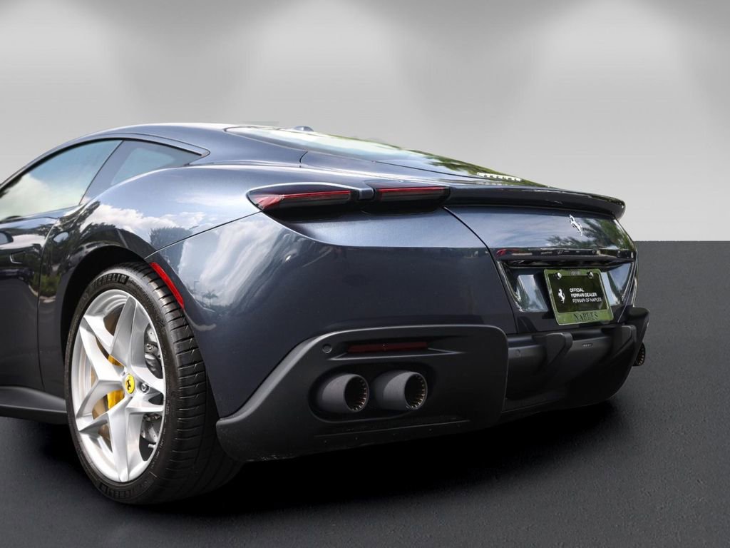 Certified 2023 Ferrari Roma RWD image 17