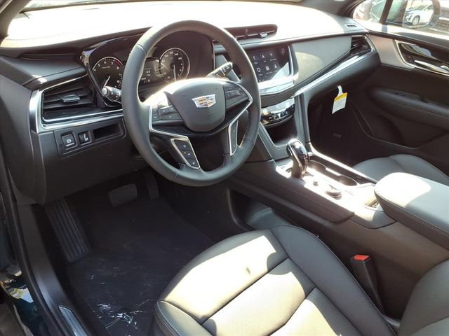 New 2025 Cadillac XT5 Premium Luxury w/ LPO, Floor Liner Package image 3
