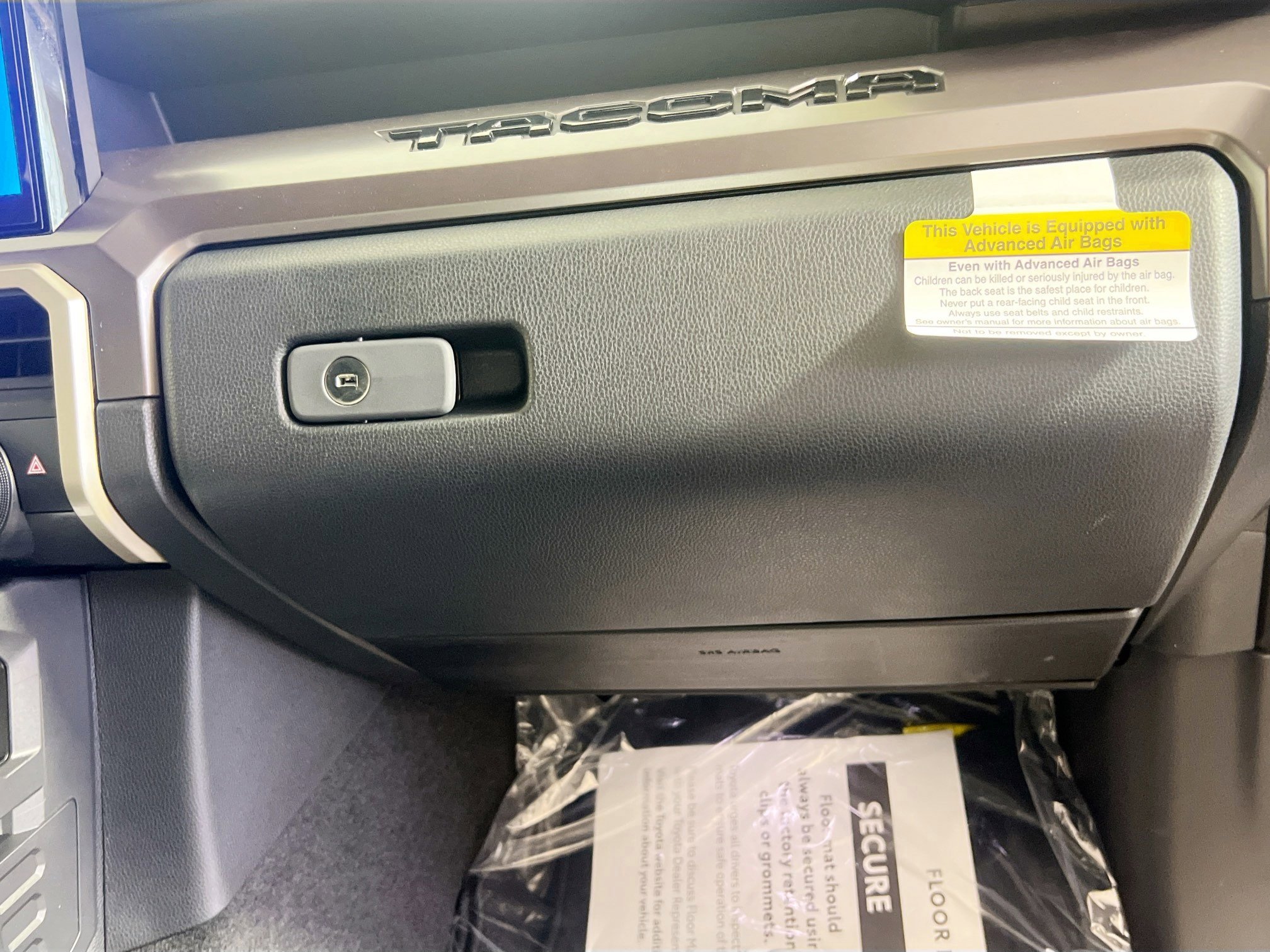 Used 2025 Toyota Tacoma TRD Sport image 35