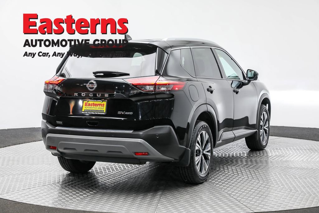 Used 2021 Nissan Rogue SV w/ Premium Package image 5