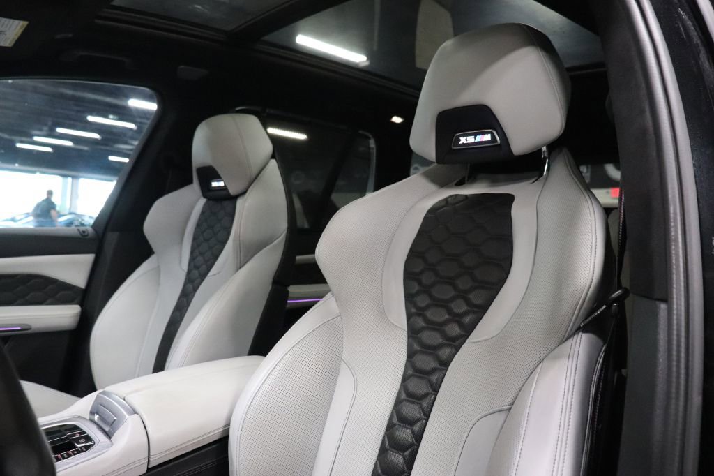 Used 2021 BMW X5 M w/ Competition Package image 11