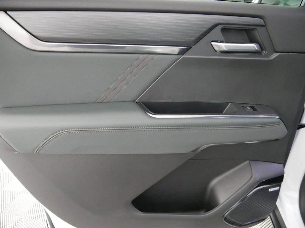 New 2026 GMC Acadia AT4 AWD/4WD image 18