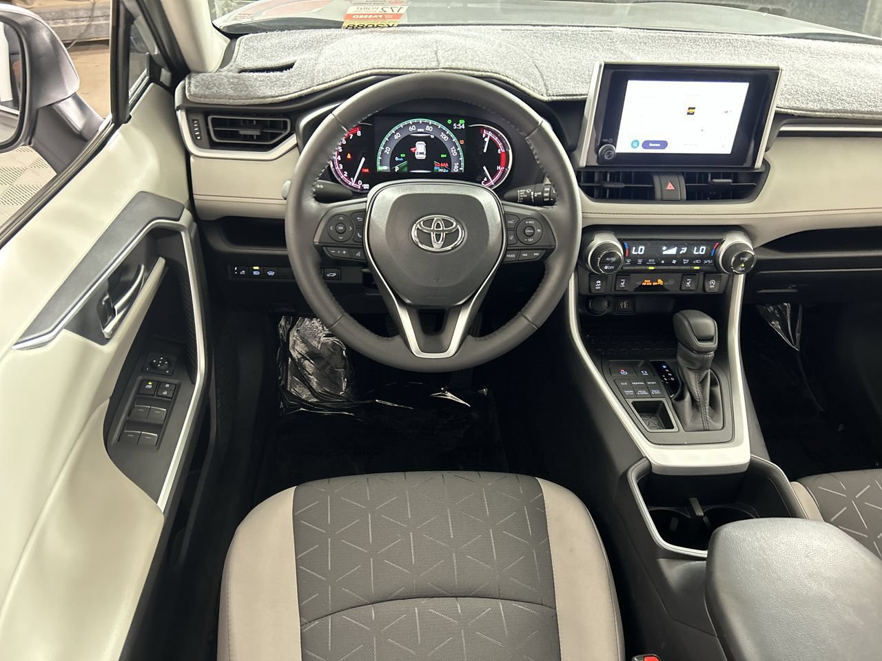 Used 2025 Toyota RAV4 XLE w/ Convenience Package AWD/4WD image 23
