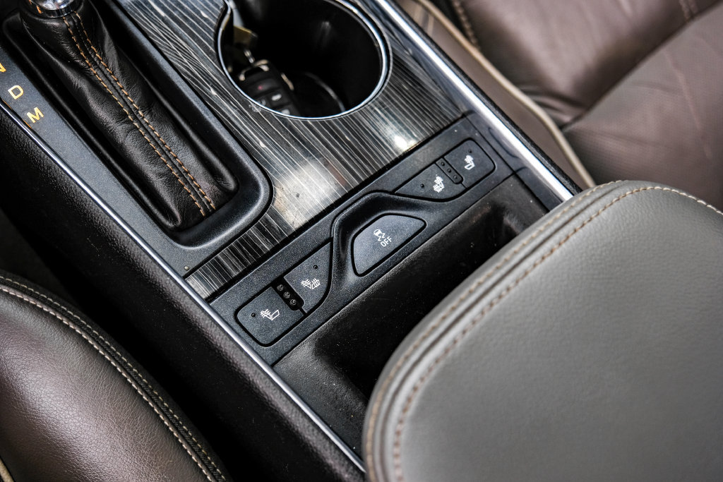 Used 2016 Chevrolet Impala LTZ FWD image 30