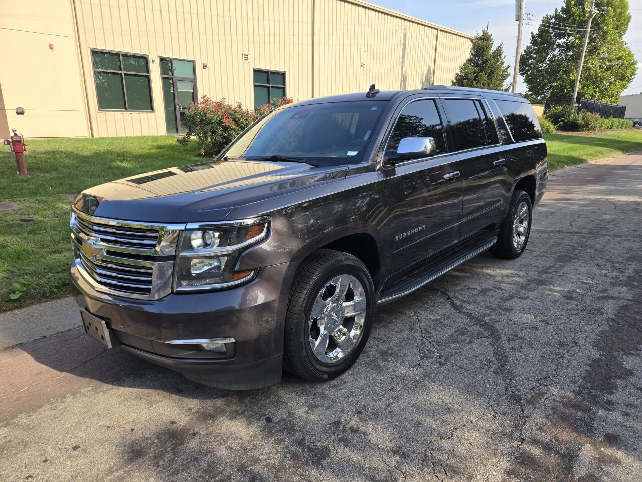 Used 2017 Chevrolet Suburban Premier image 2