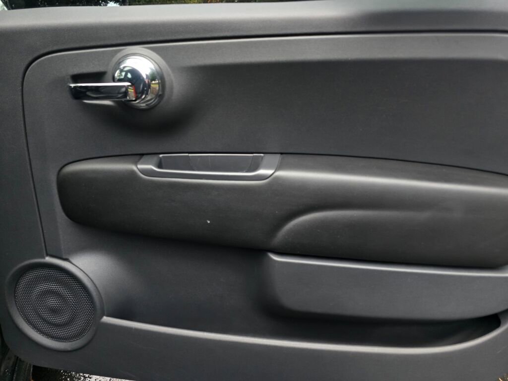 Used 2018 FIAT 500 Lounge image 20