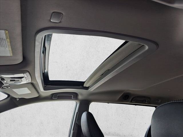 Used 2020 Toyota Sienna SE w/ SE Preferred Package FWD image 17