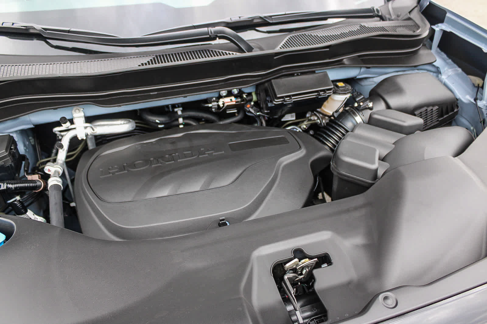 New 2026 Honda Ridgeline Black Edition image 13