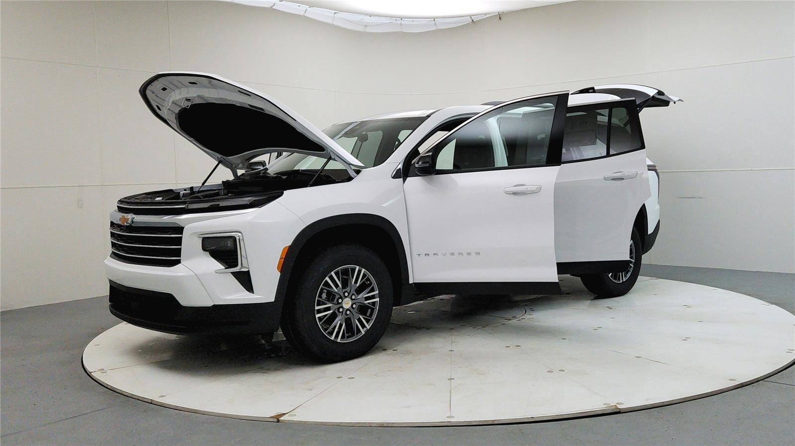 New 2026 Chevrolet Traverse LT image 10