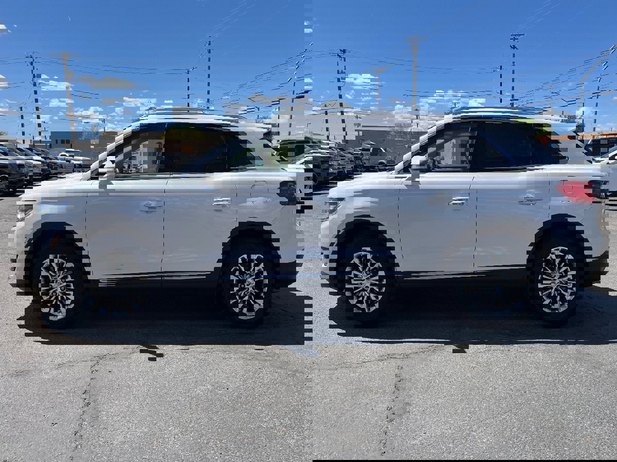 Used 2018 Lincoln MKX Select w/ Select Plus Package image 9