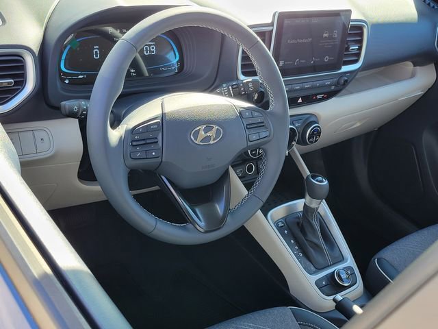 New 2026 Hyundai Venue SEL FWD image 3