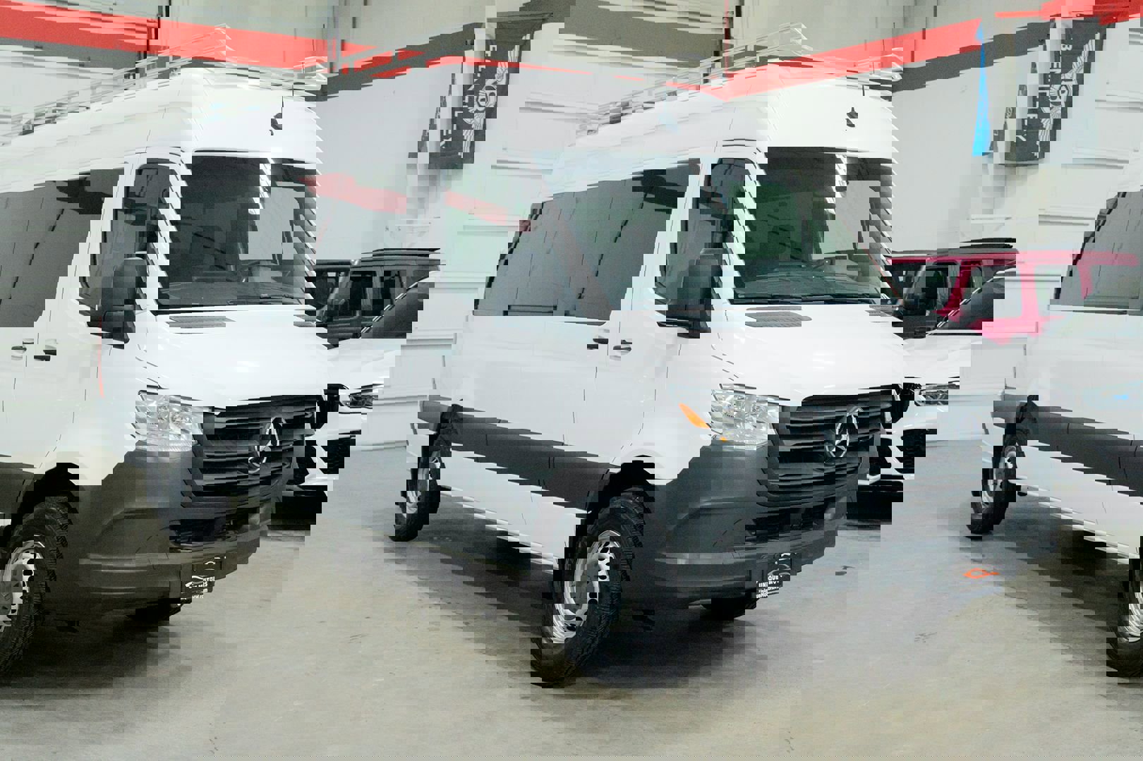 Used 2019 Mercedes-Benz Sprinter 2500 image 12