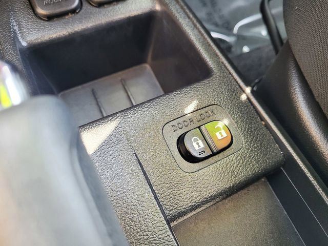 Used 2014 MAZDA MAZDA2 Sport image 19