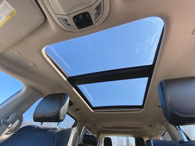 Used 2022 Chrysler Pacifica Limited image 19