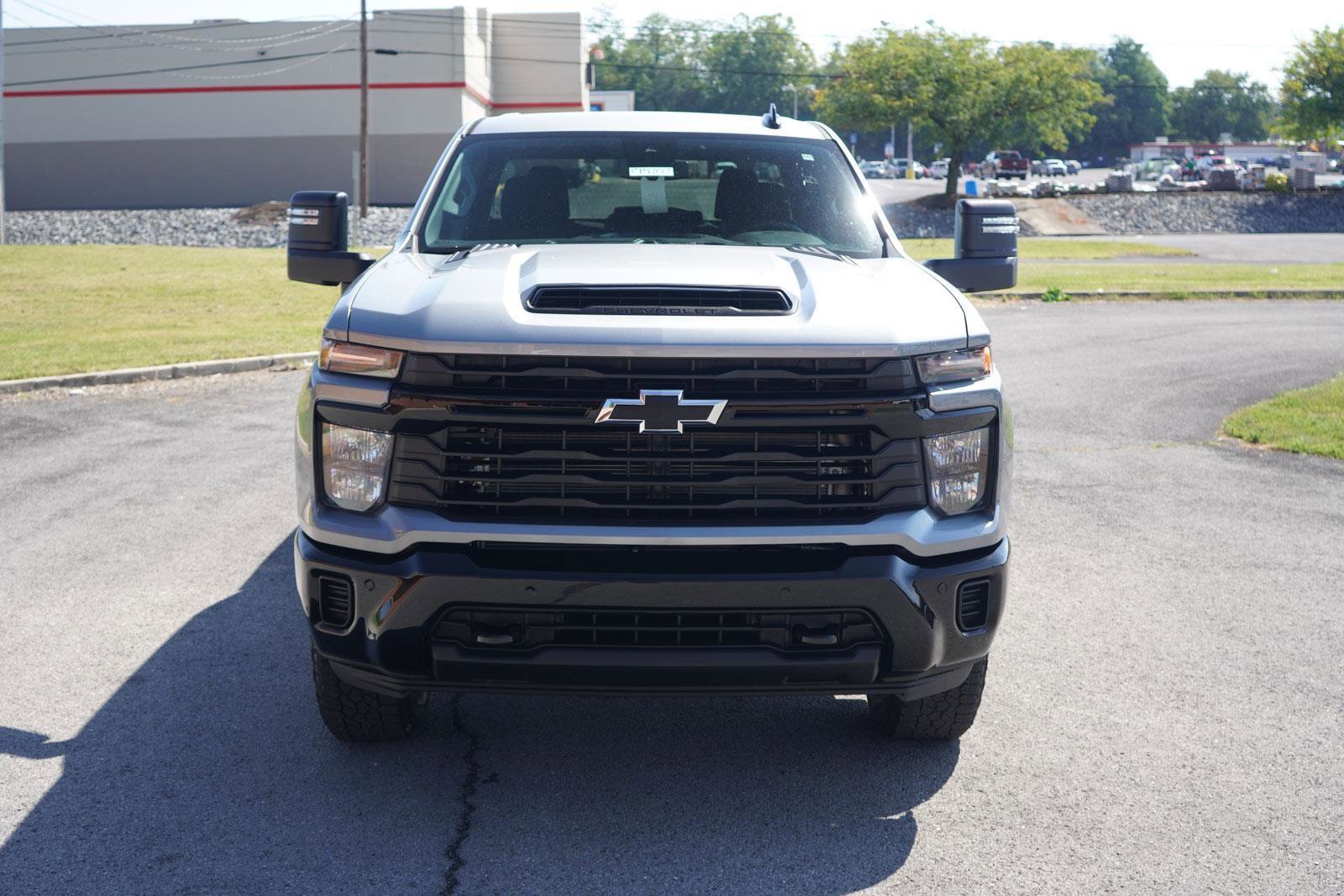 New 2026 Chevrolet Silverado 2500 Custom w/ Custom Value Package image 9