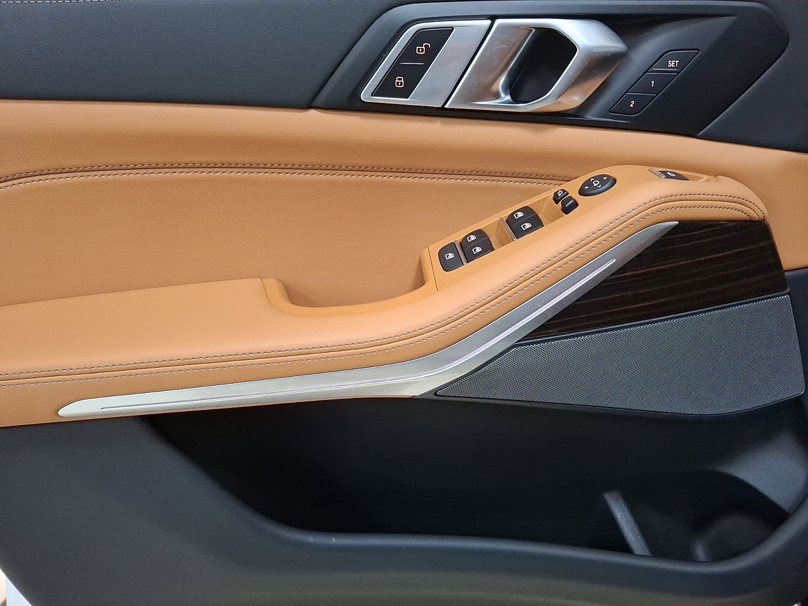 Used 2026 BMW X5 xDrive40i w/ Premium Package image 9